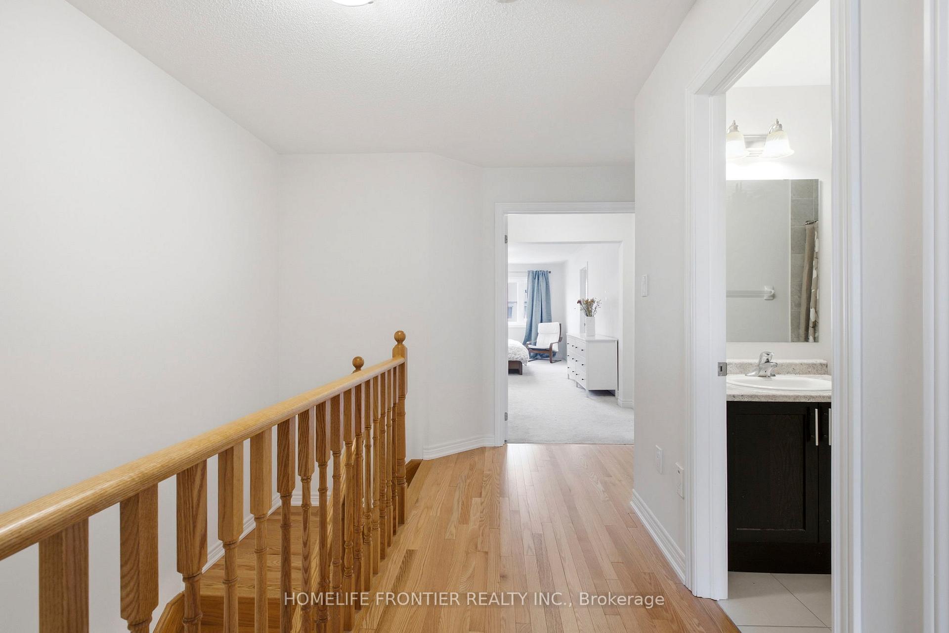 Photo 14 of 80 Walter Proctor Road, East Gwillimbury, Sharon — HOMEH