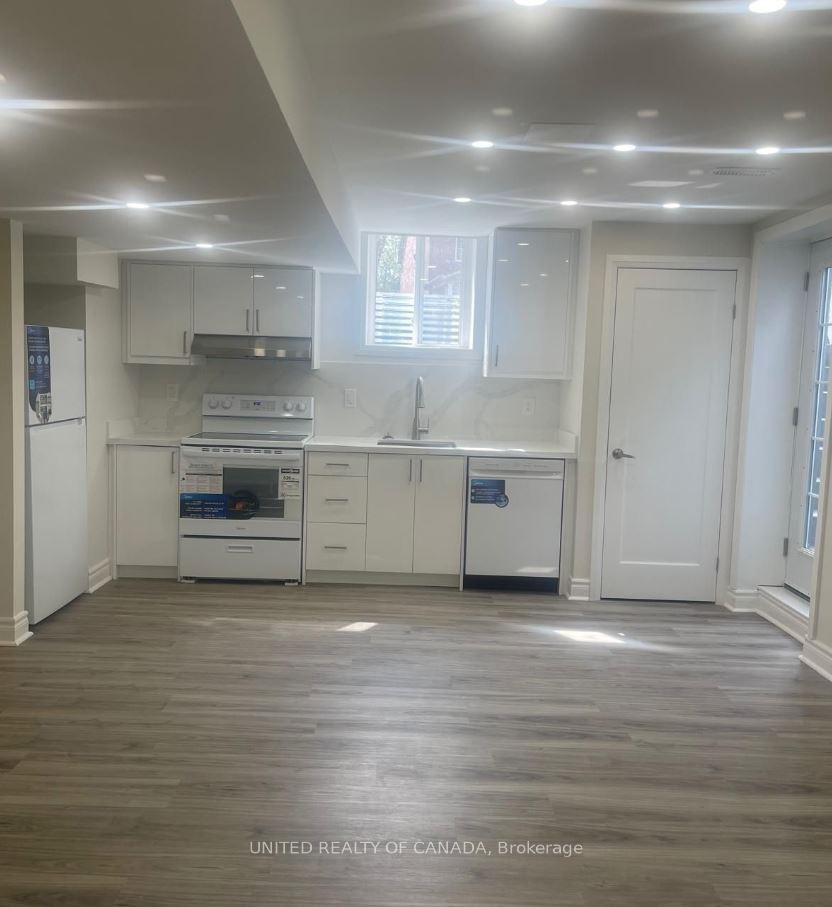 Photo 3 of Unit Lower, 2 Lichen Court, Vaughan, Vellore Village — HOMEH