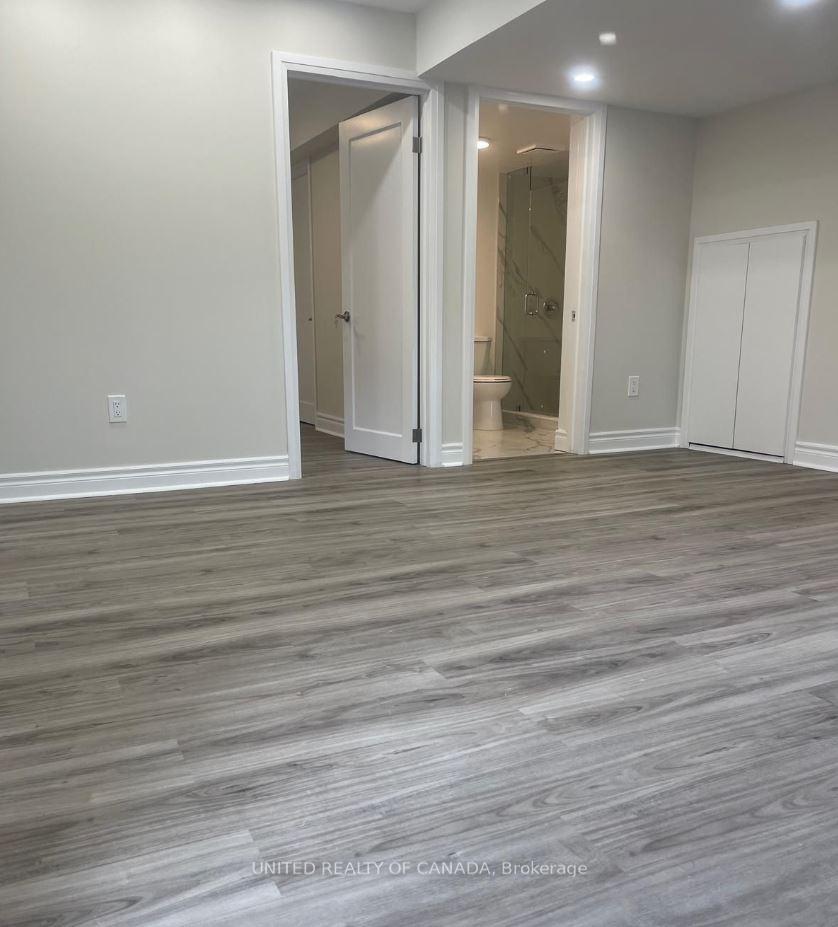 Photo 4 of Unit Lower, 2 Lichen Court, Vaughan, Vellore Village — HOMEH