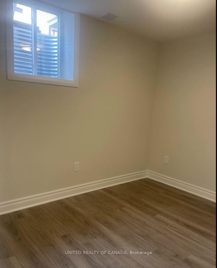 Photo 5 of Unit Lower, 2 Lichen Court, Vaughan, Vellore Village — HOMEH