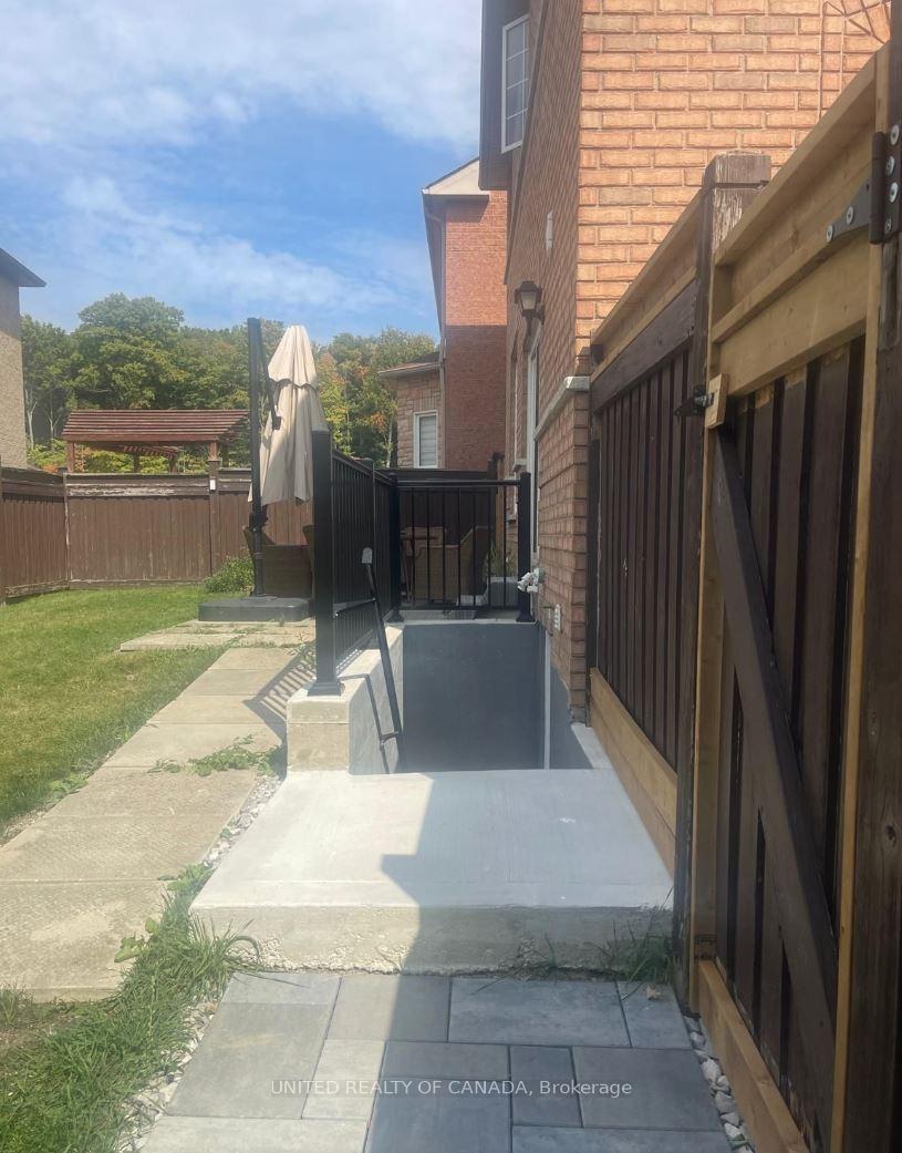Photo 10 of Unit Lower, 2 Lichen Court, Vaughan, Vellore Village — HOMEH