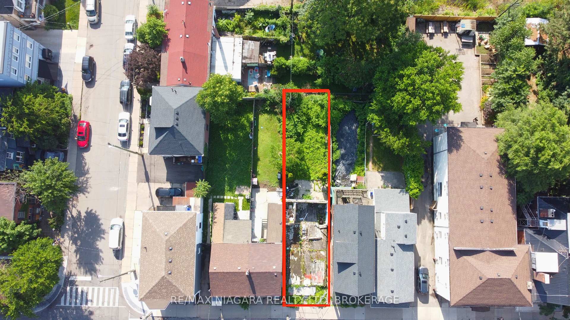 Photo 3 of 186 John Street N, Hamilton, Beasley — HOMEH