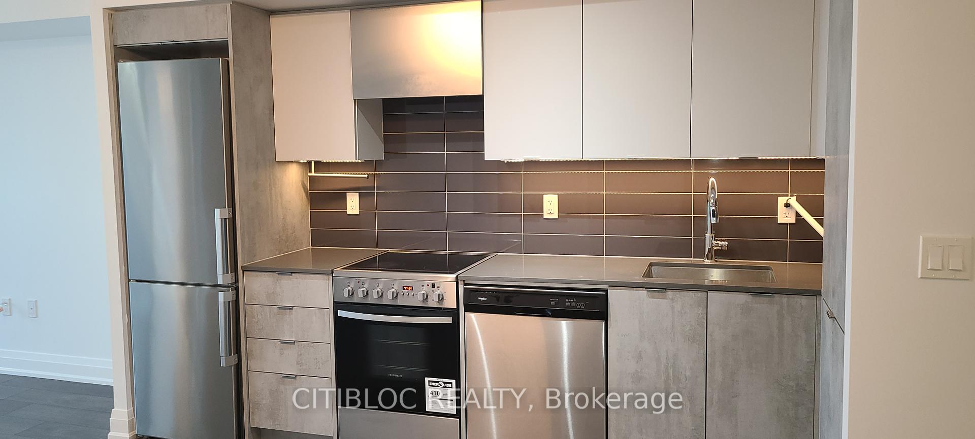 Photo 7 of Unit 1306, 30 Gibbs Road, Etobicoke, Islington-City Centre West — HOMEH