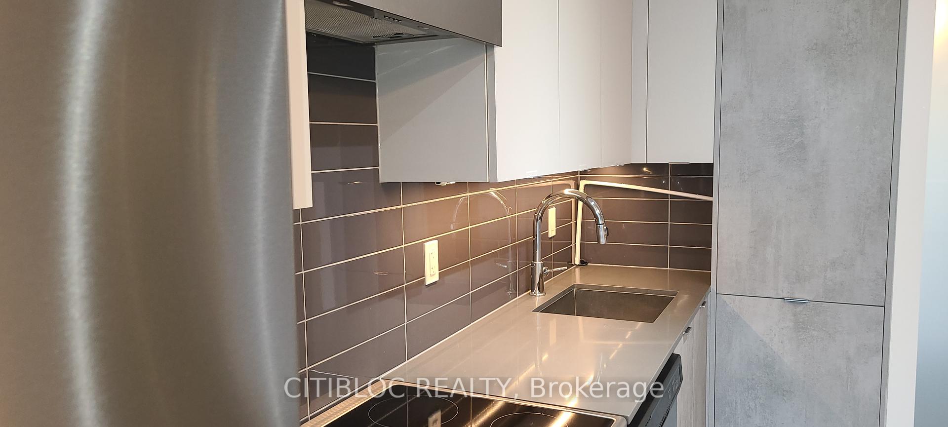 Photo 8 of Unit 1306, 30 Gibbs Road, Etobicoke, Islington-City Centre West — HOMEH