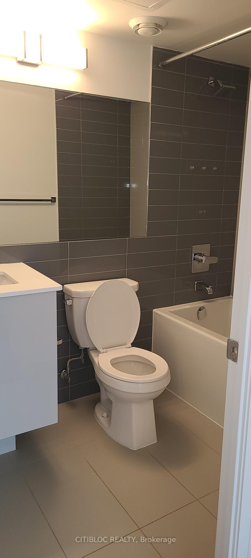 Photo 22 of Unit 1306, 30 Gibbs Road, Etobicoke, Islington-City Centre West — HOMEH