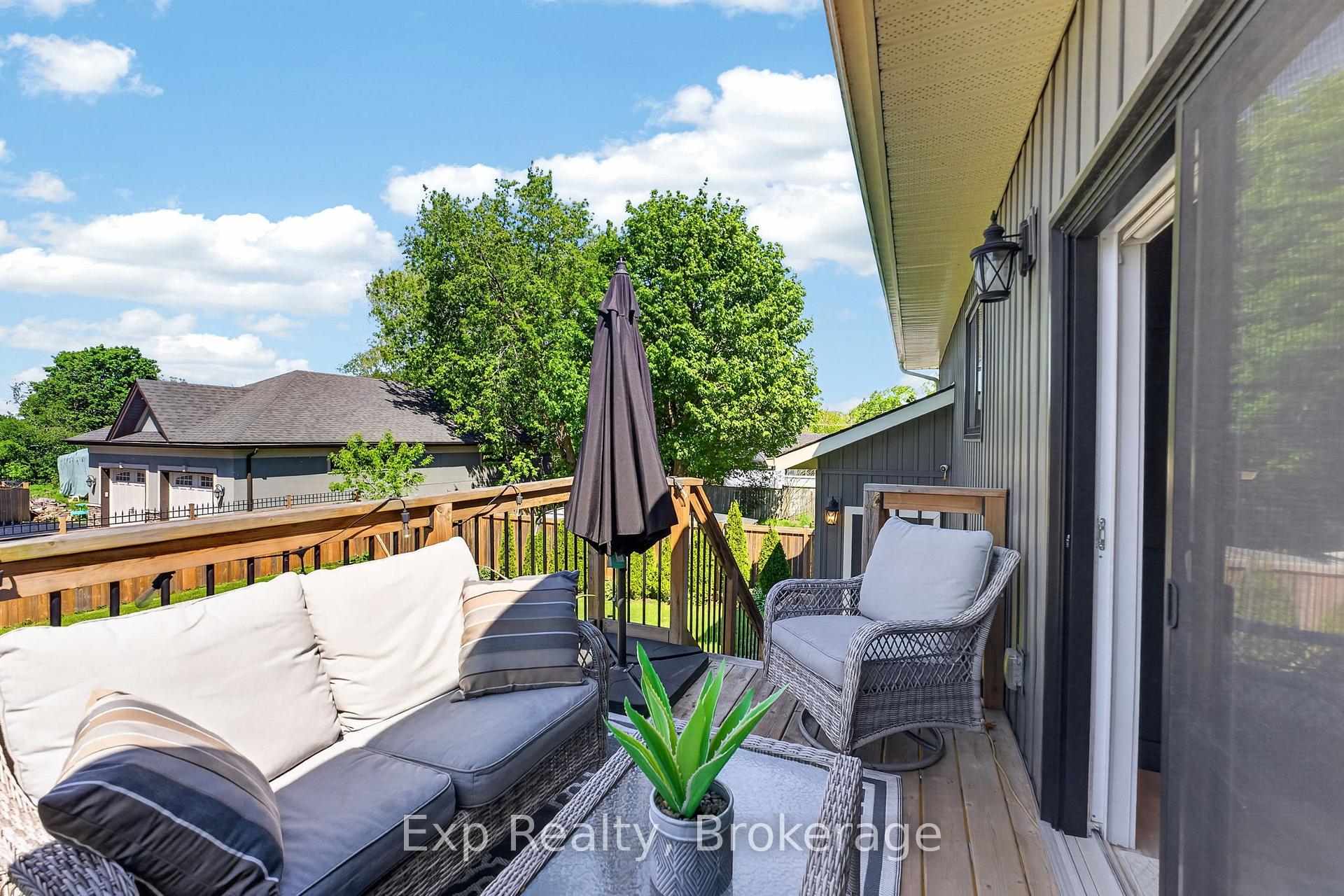 Photo 18 of 564 Sidney Street, Belleville, Belleville Ward — HOMEH