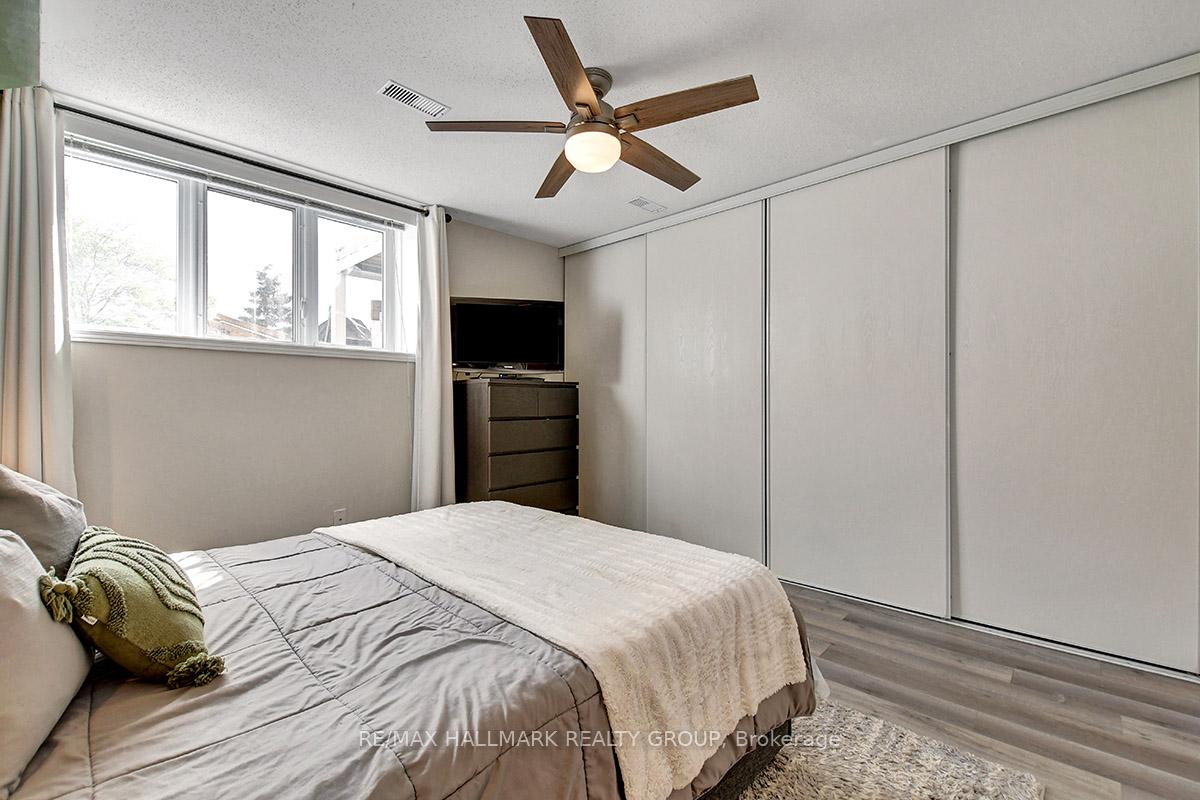 Photo 15 of 16 Lakepointe Drive, Ottawa, Avalon East — HOMEH