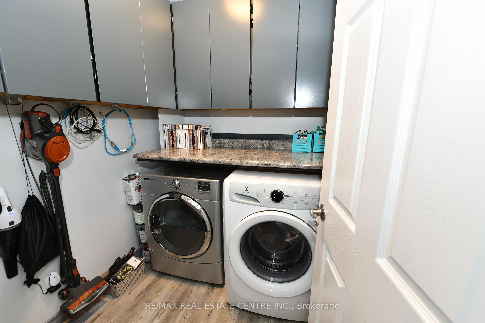 Photo 14 of 1429 Sheffield Road, Hamilton, Rural Flamborough — HOMEH