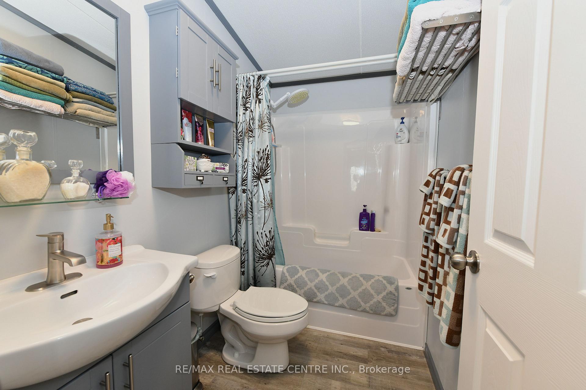 Photo 19 of 1429 Sheffield Road, Hamilton, Rural Flamborough — HOMEH