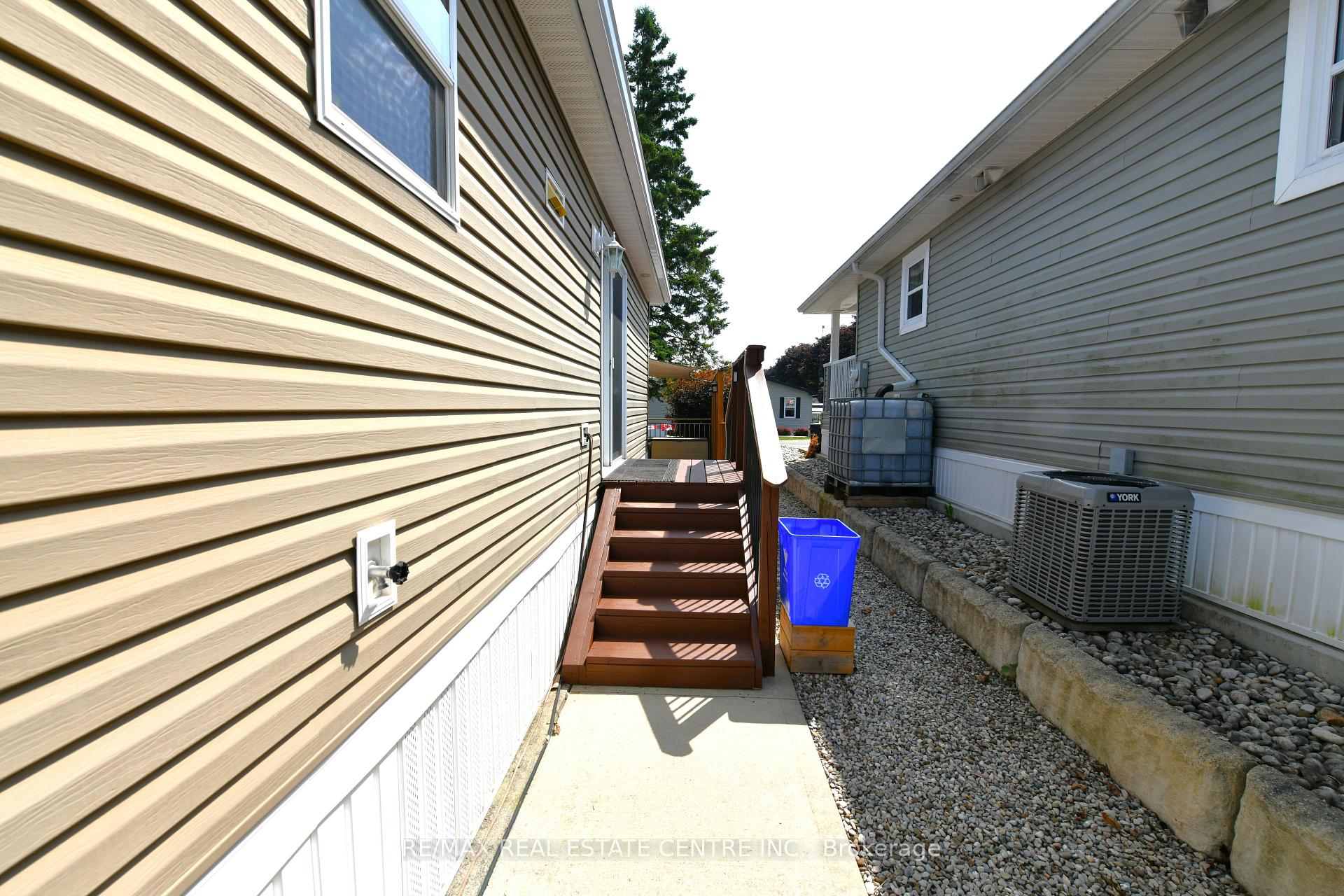 Photo 27 of 1429 Sheffield Road, Hamilton, Rural Flamborough — HOMEH