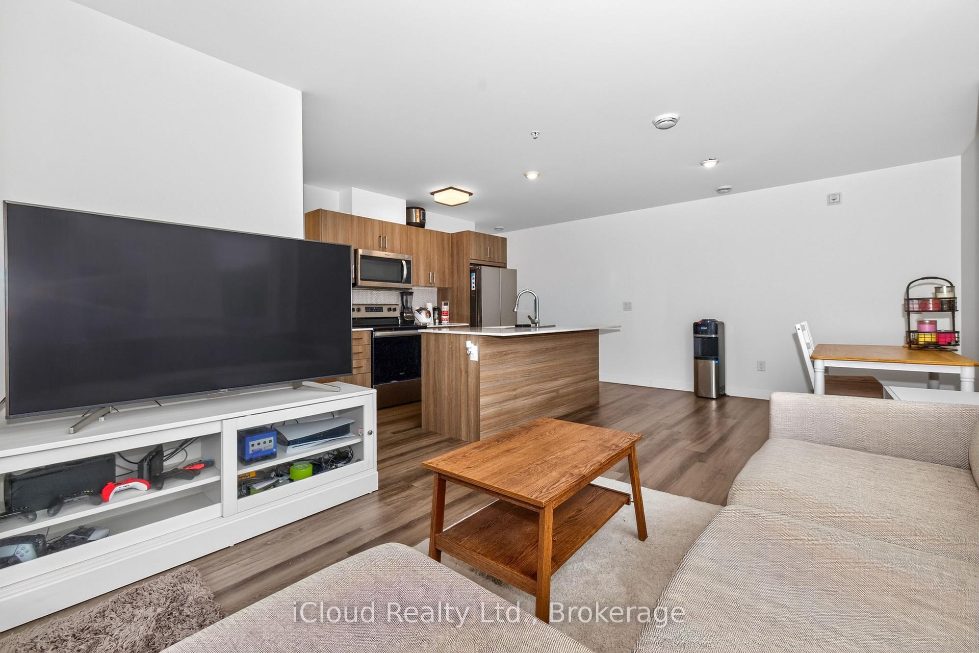 Photo 10 of Unit 307, 479 Charlton Avenue E, Hamilton, Stinson — HOMEH