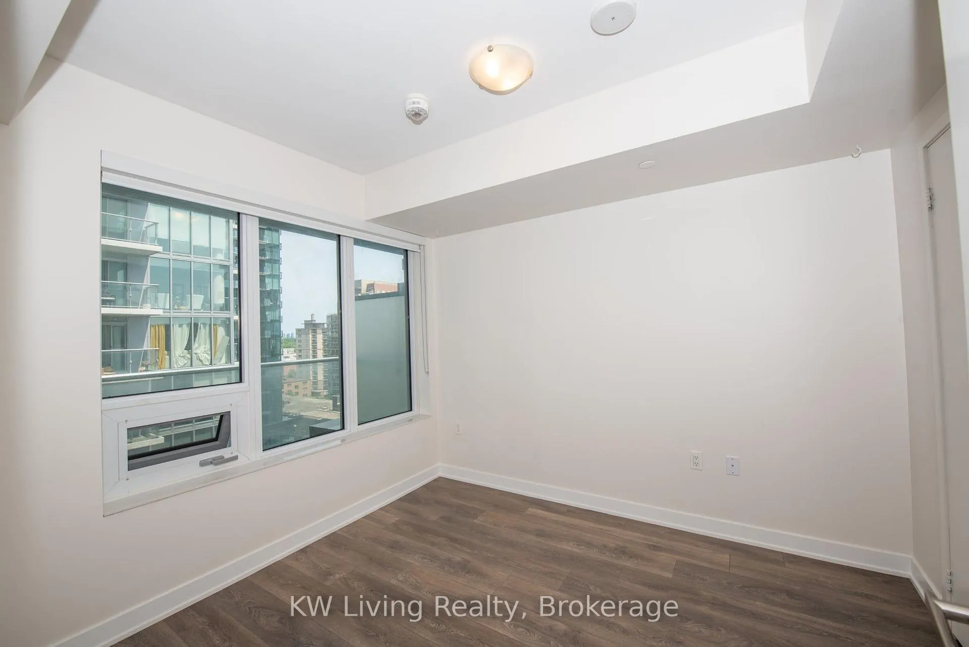 Photo 16 of Unit 1002, 195 Redpath Avenue, Toronto, Mount Pleasant West — HOMEH