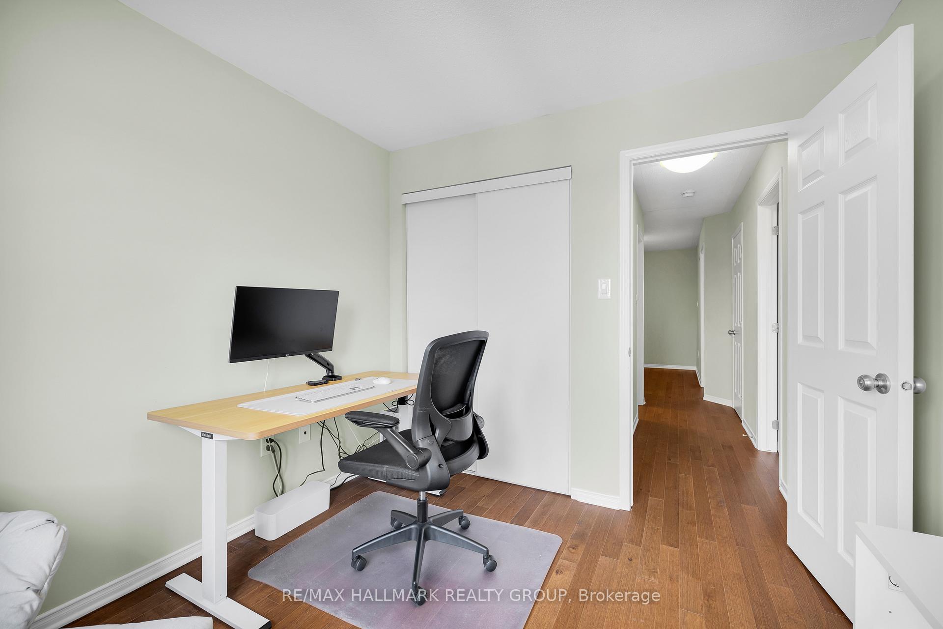 Photo 23 of 132 Laramie Crescent, Ottawa, Barrhaven - Stonebridge — HOMEH