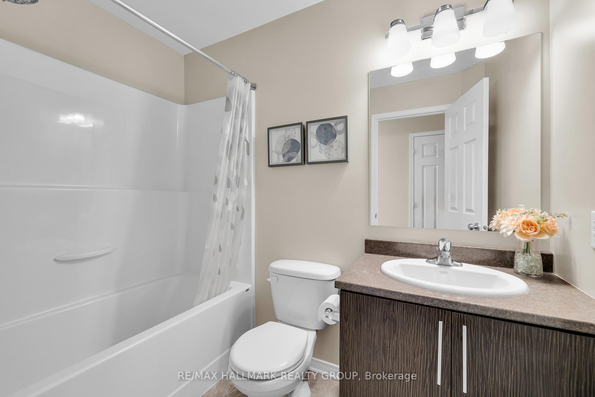 Photo 24 of 132 Laramie Crescent, Ottawa, Barrhaven - Stonebridge — HOMEH