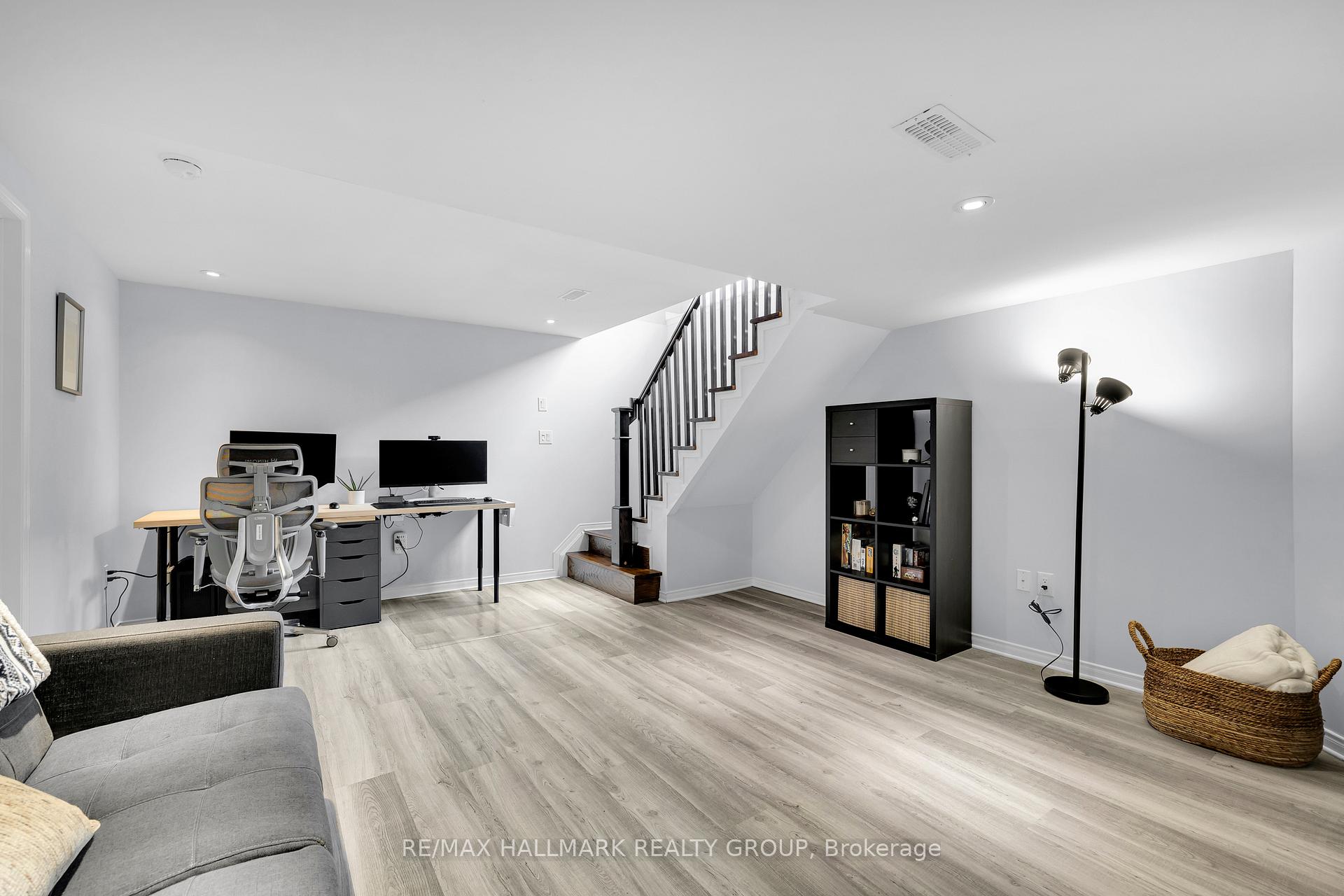 Photo 27 of 132 Laramie Crescent, Ottawa, Barrhaven - Stonebridge — HOMEH