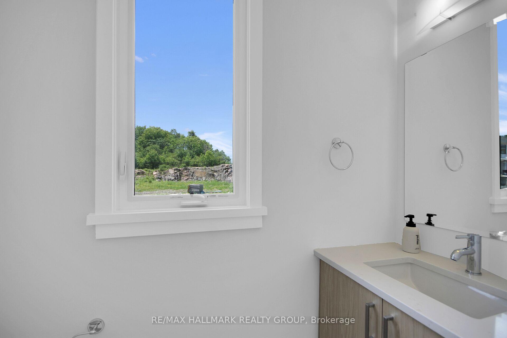 Photo 5 of 749 Newstead Crescent, Ottawa, Kanata - Kanata Lakes/Heritage Hills — HOMEH