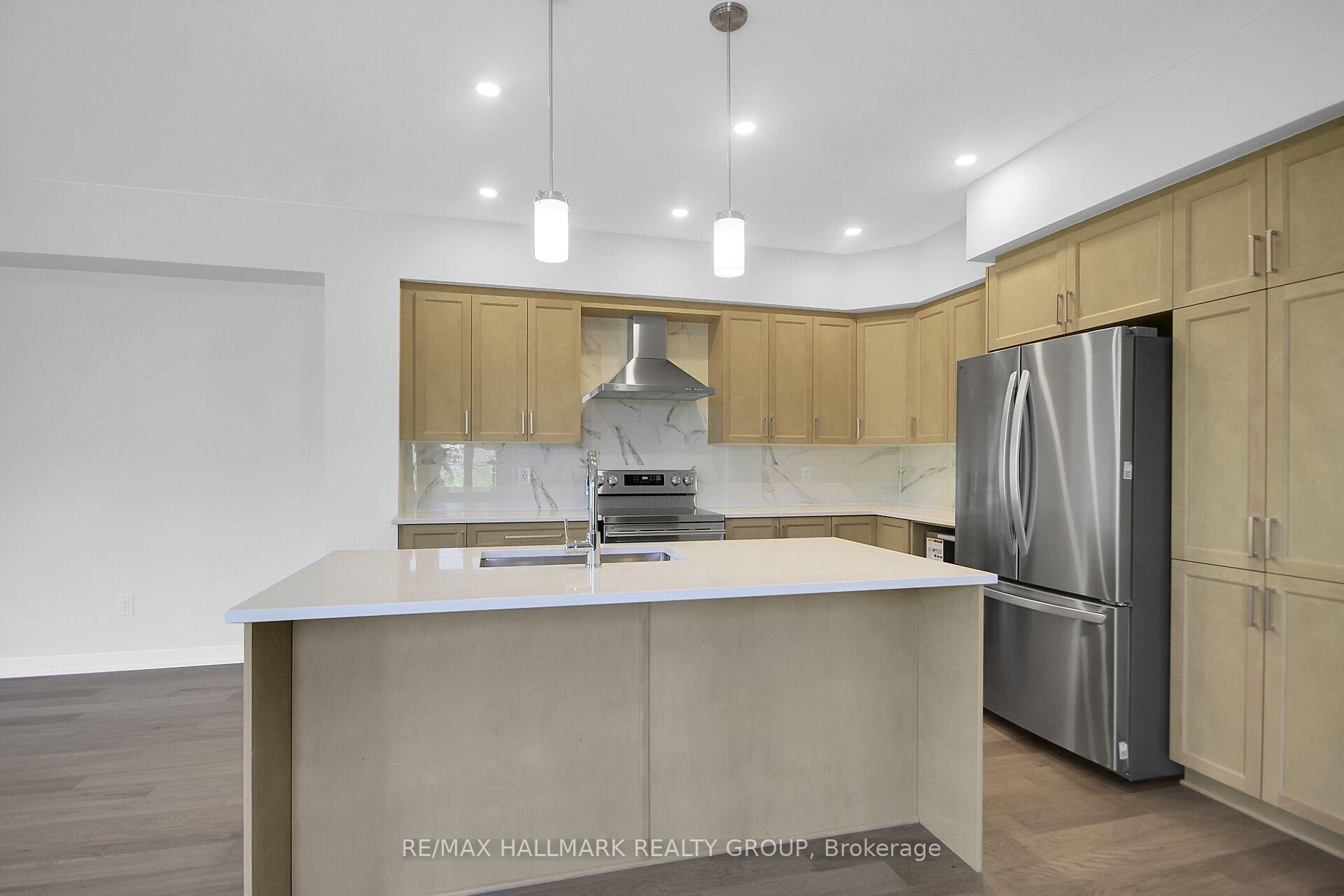 Photo 9 of 749 Newstead Crescent, Ottawa, Kanata - Kanata Lakes/Heritage Hills — HOMEH