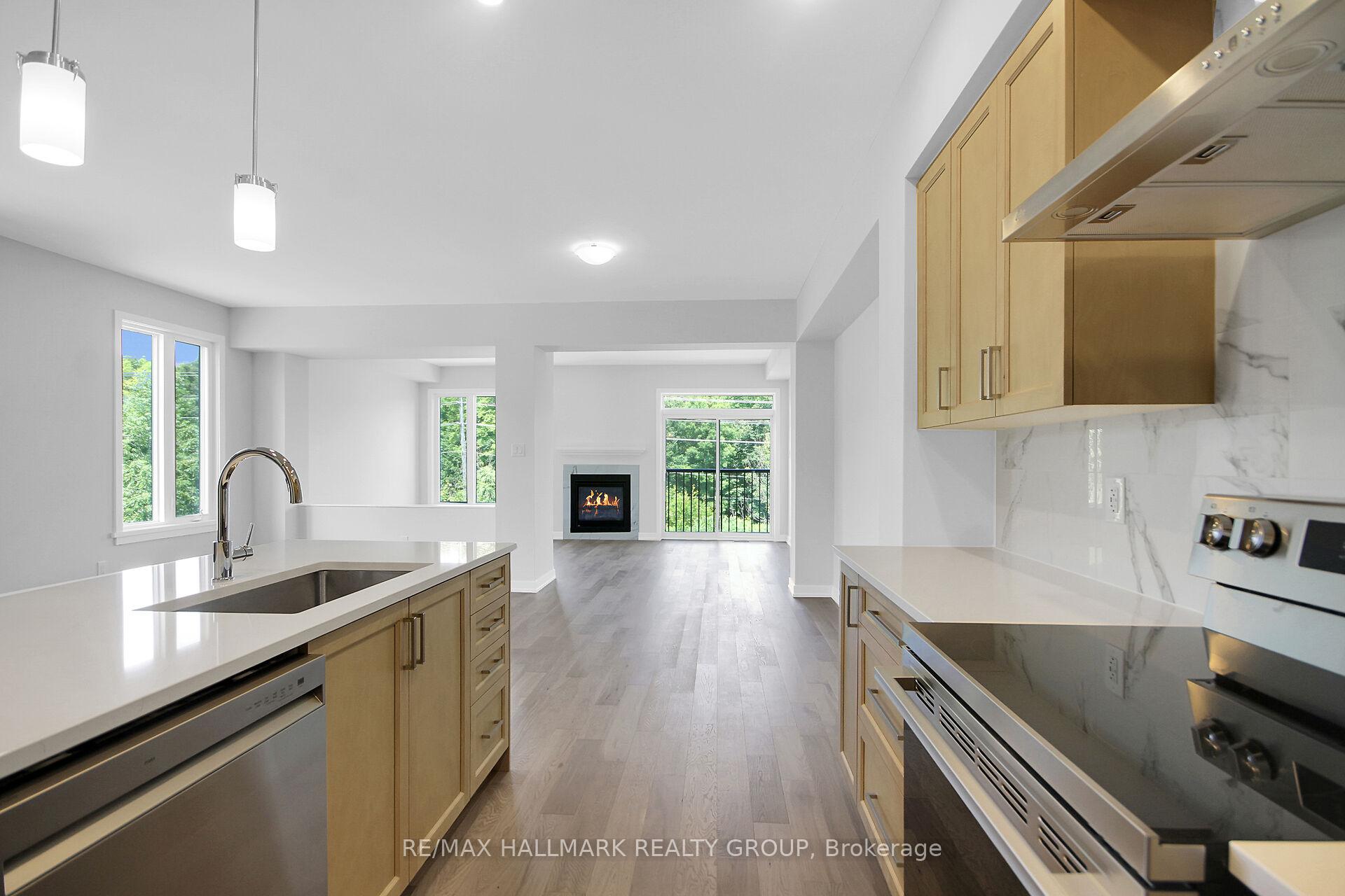 Photo 13 of 749 Newstead Crescent, Ottawa, Kanata - Kanata Lakes/Heritage Hills — HOMEH