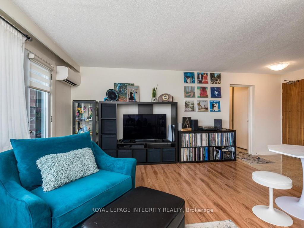 Photo 9 of Unit 606, 20 Chesterton Drive, Ottawa, Borden Farm/Stewart Farm/Carleton Heights/Parkwood Hills — HOMEH