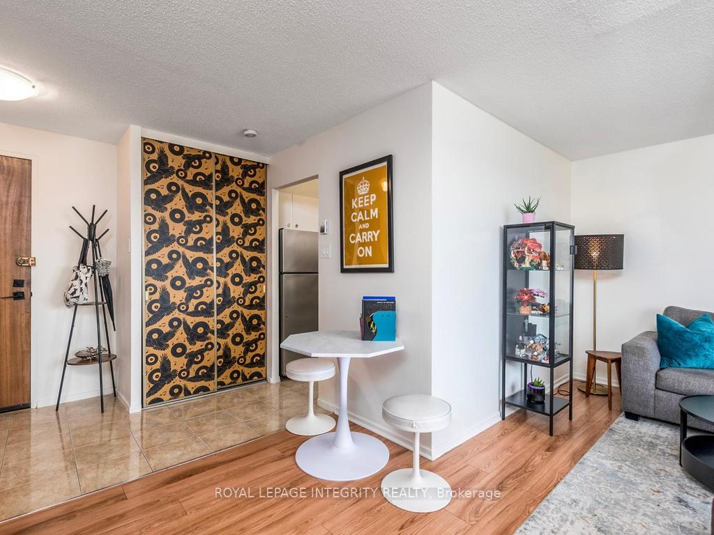 Photo 11 of Unit 606, 20 Chesterton Drive, Ottawa, Borden Farm/Stewart Farm/Carleton Heights/Parkwood Hills — HOMEH