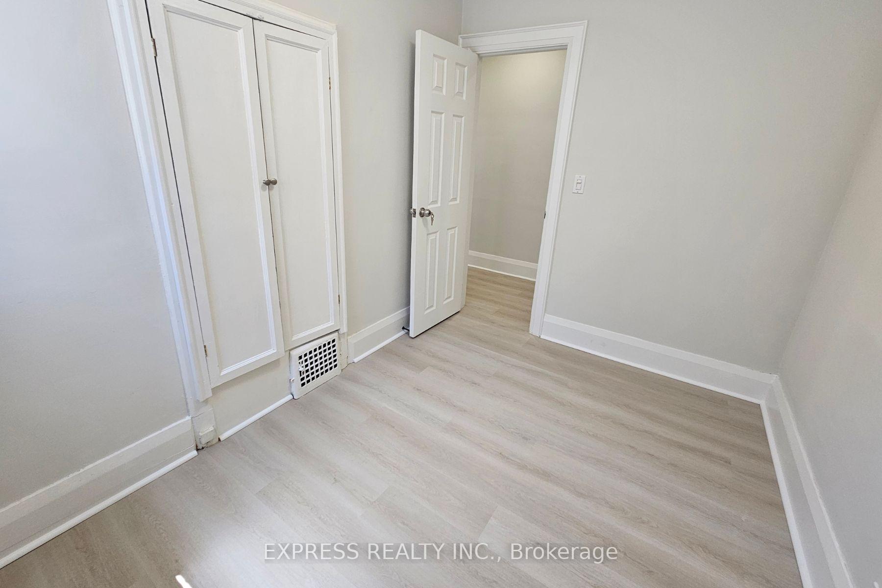 Photo 16 of 9 Bryant Avenue, Toronto, Crescent Town — HOMEH