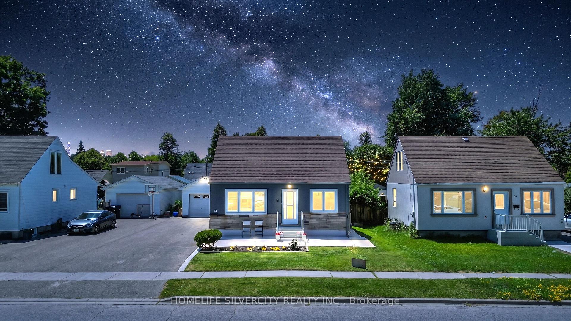 Photo 1 of 19 Pleasantview Avenue, Brampton, Brampton West — HOMEH