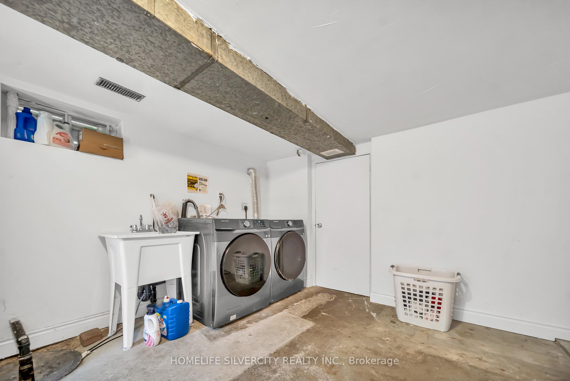 Photo 32 of 19 Pleasantview Avenue, Brampton, Brampton West — HOMEH