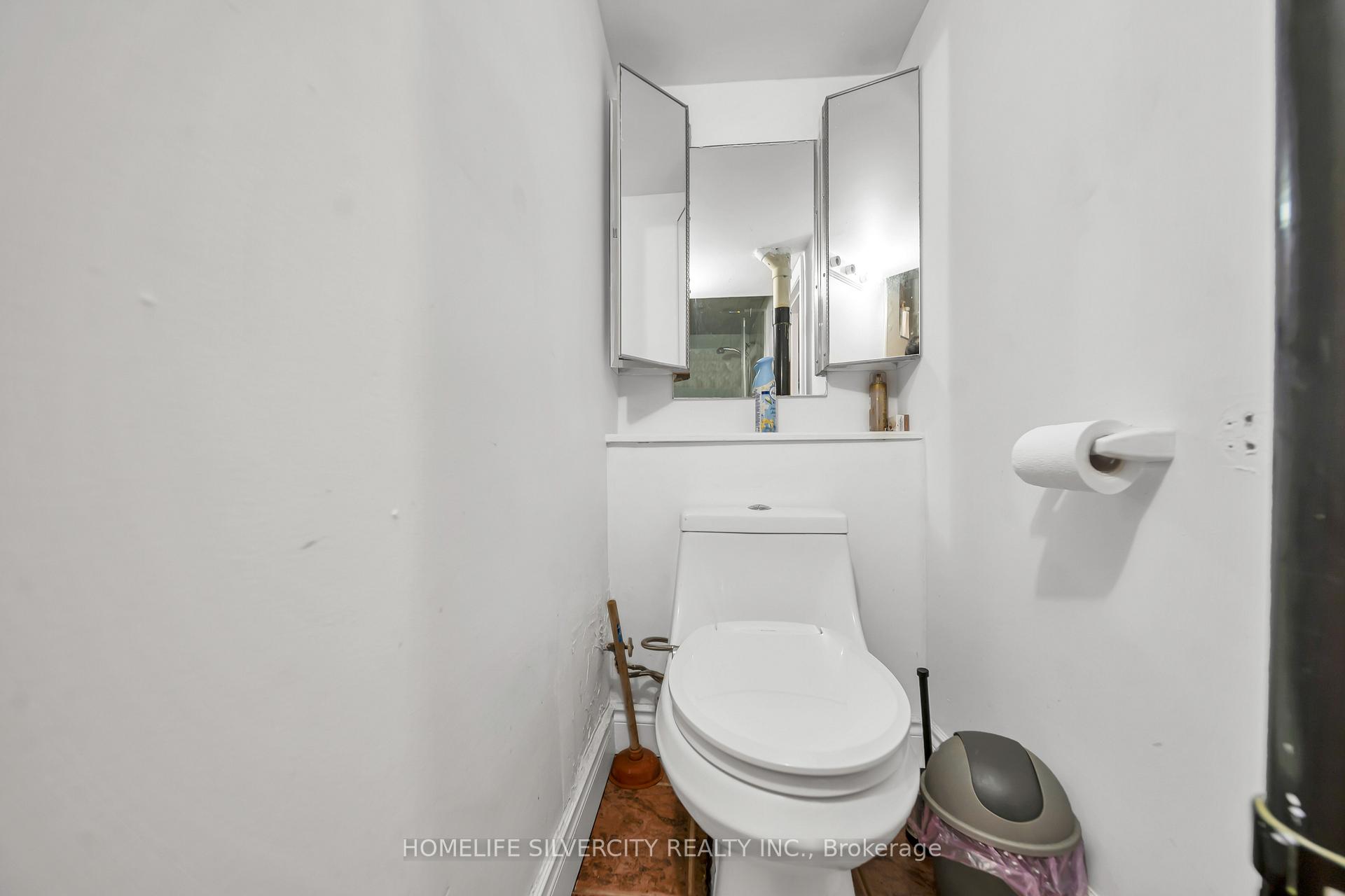 Photo 34 of 19 Pleasantview Avenue, Brampton, Brampton West — HOMEH