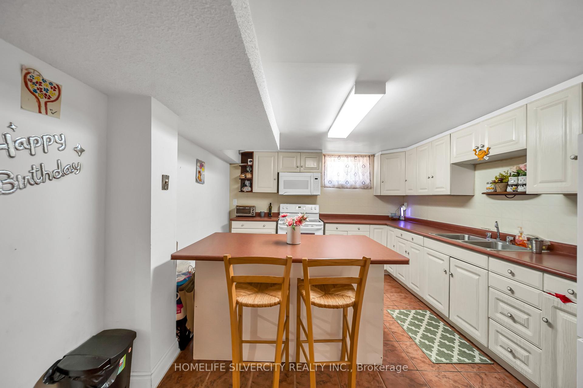 Photo 38 of 19 Pleasantview Avenue, Brampton, Brampton West — HOMEH