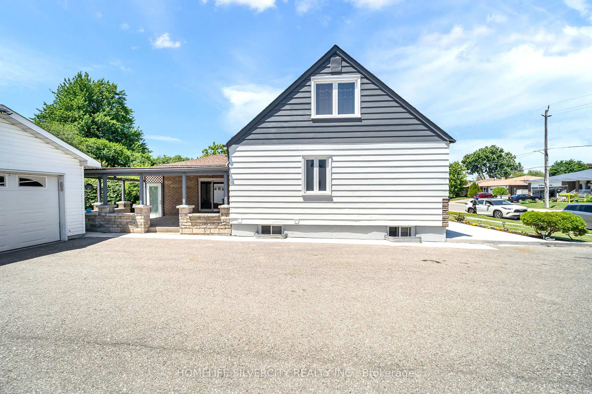Photo 46 of 19 Pleasantview Avenue, Brampton, Brampton West — HOMEH