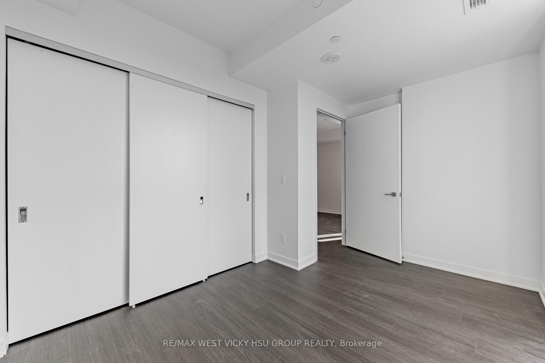 Photo 22 of Unit 810, 185 Alberta Avenue, Toronto, Oakwood Village — HOMEH
