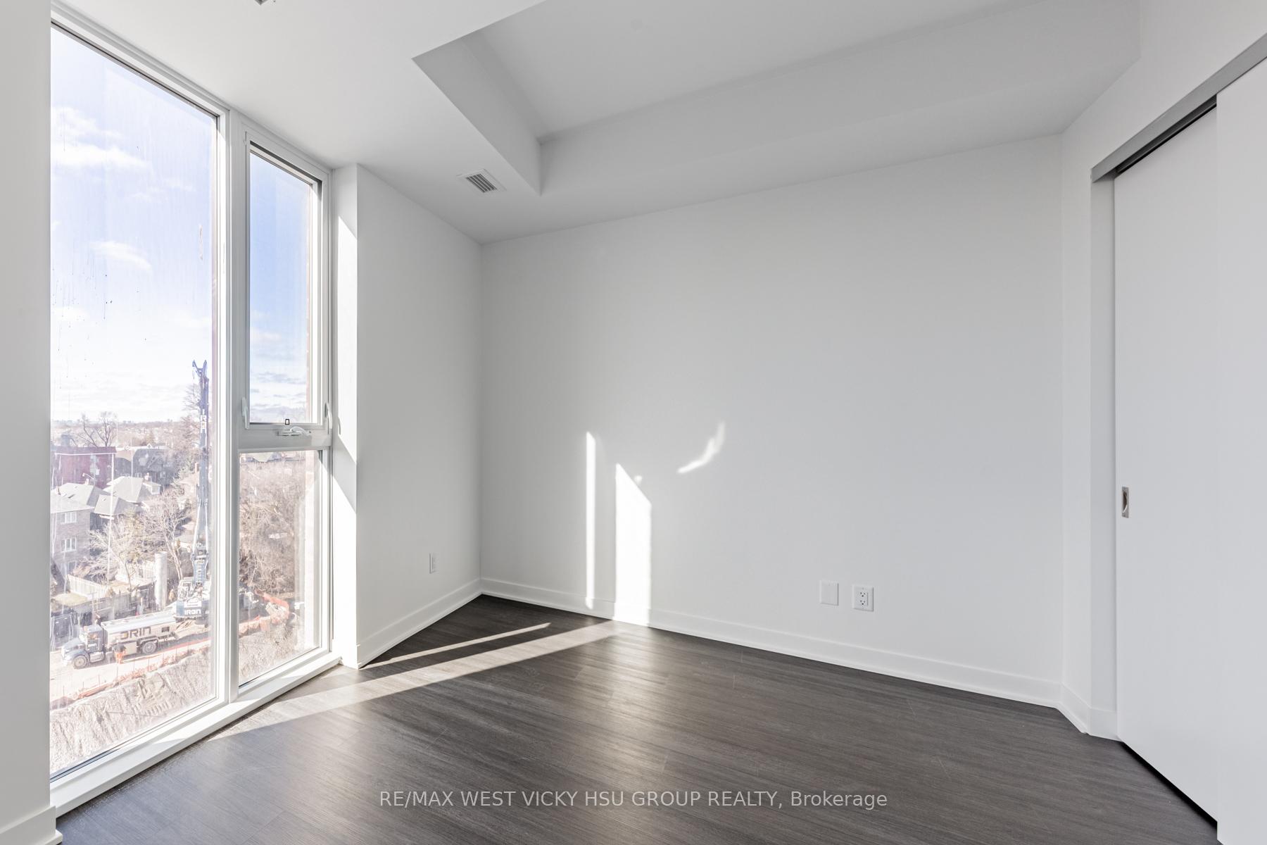 Photo 24 of Unit 810, 185 Alberta Avenue, Toronto, Oakwood Village — HOMEH