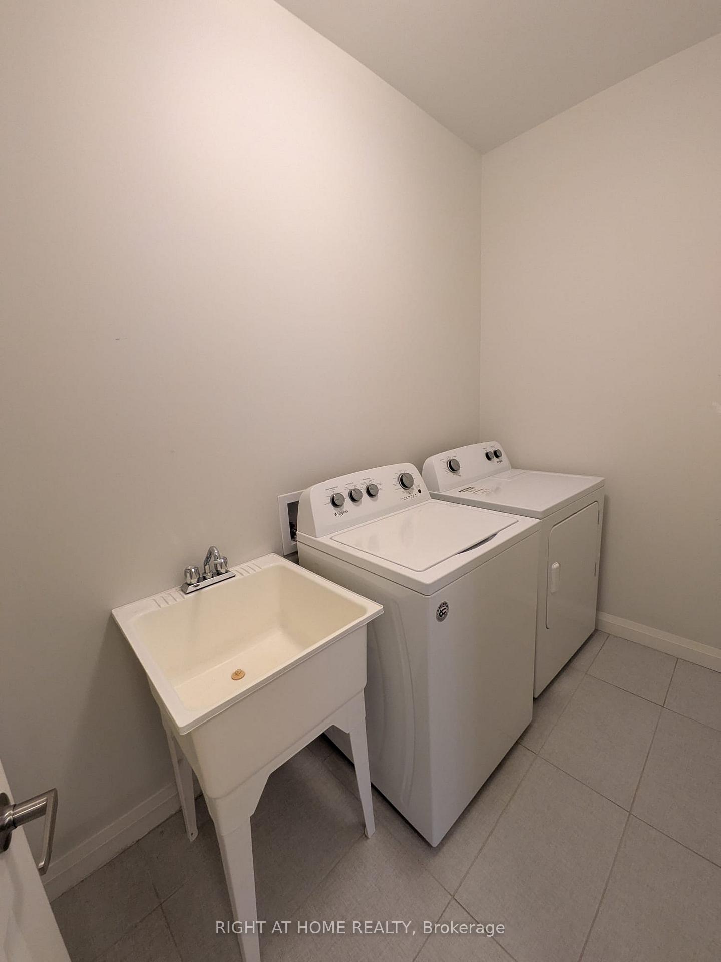Photo 14 of Unit 17, 3046 Springmeadow Road E, London, South W — HOMEH