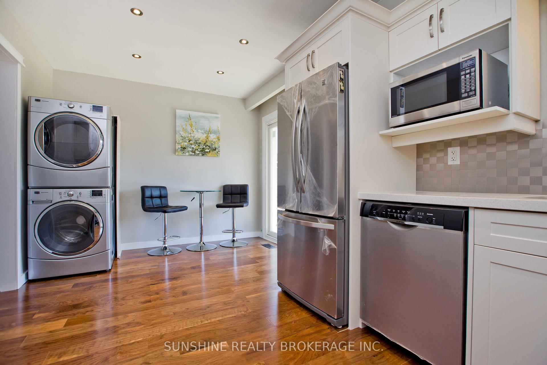 Photo 13 of 121 Sammon Avenue, Toronto, Danforth Village-East York — HOMEH