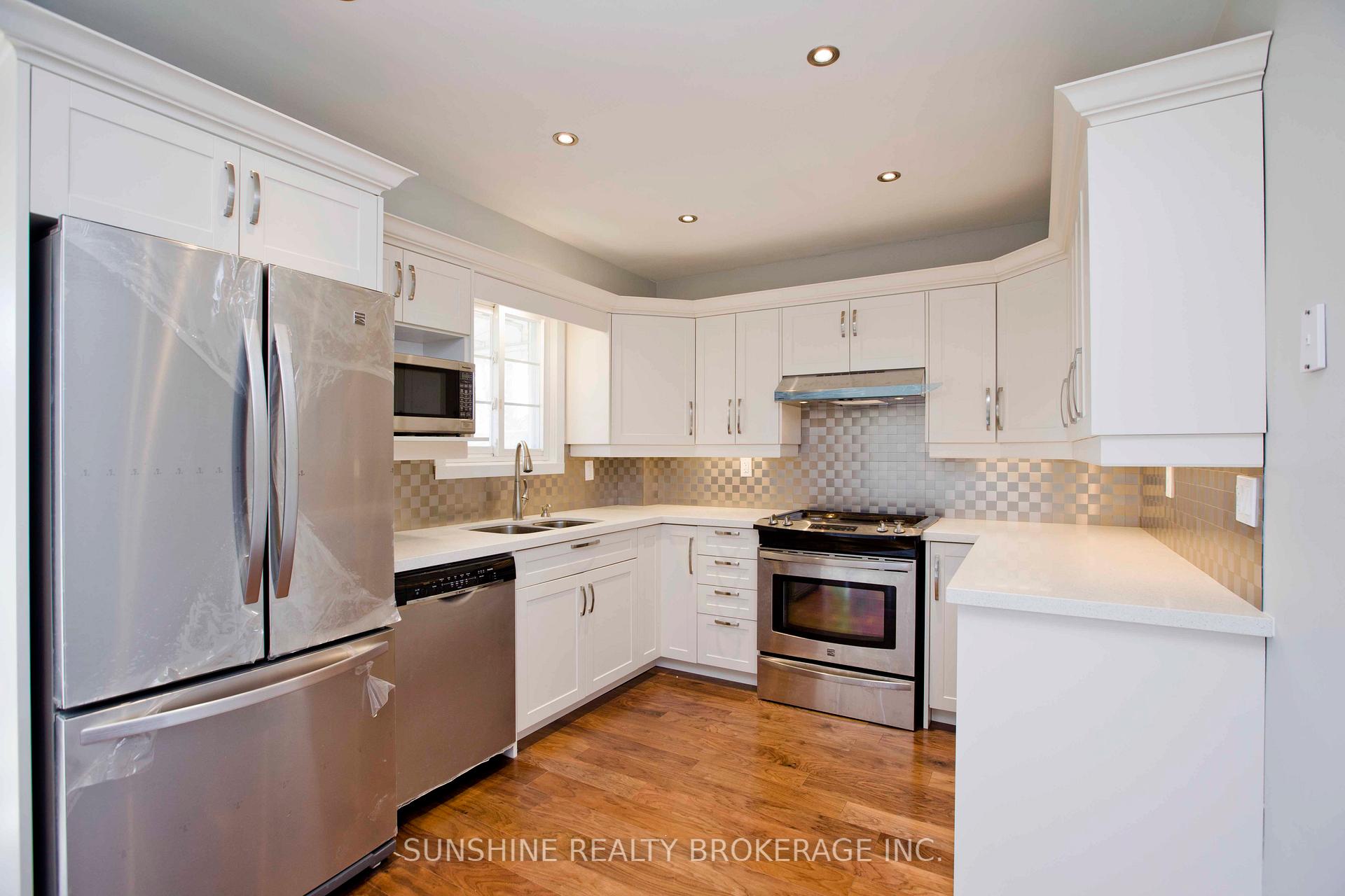 Photo 14 of 121 Sammon Avenue, Toronto, Danforth Village-East York — HOMEH