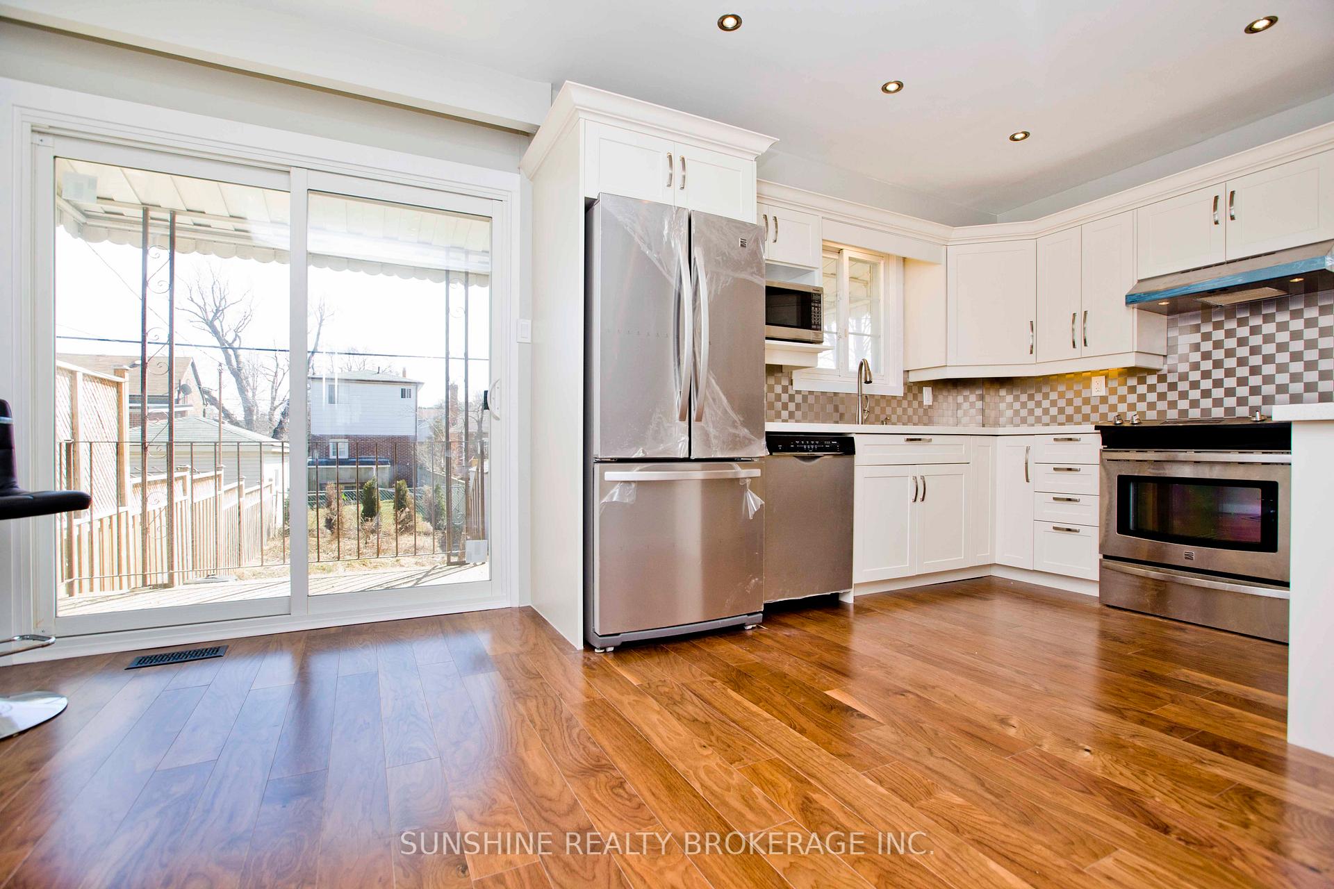 Photo 16 of 121 Sammon Avenue, Toronto, Danforth Village-East York — HOMEH