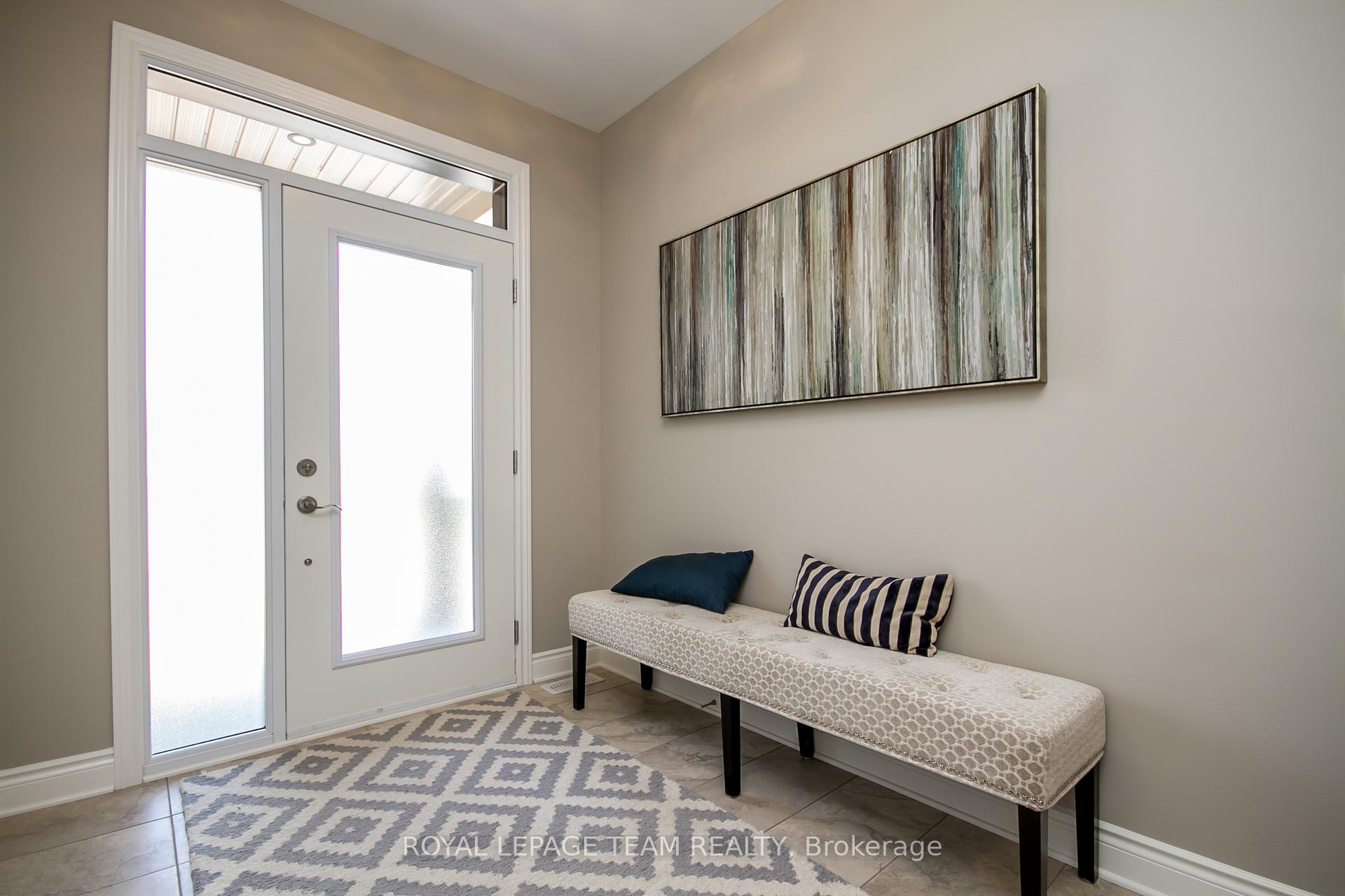 Photo 2 of 1233 Potter Drive, Brockville, Brockville — HOMEH