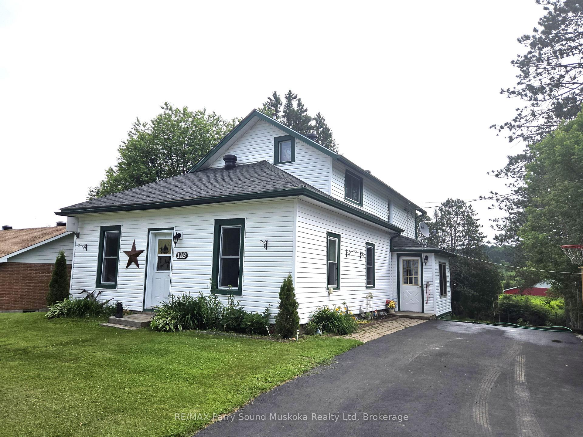Photo 1 of 118 Dimsdale Street, Burk's Falls — HOMEH