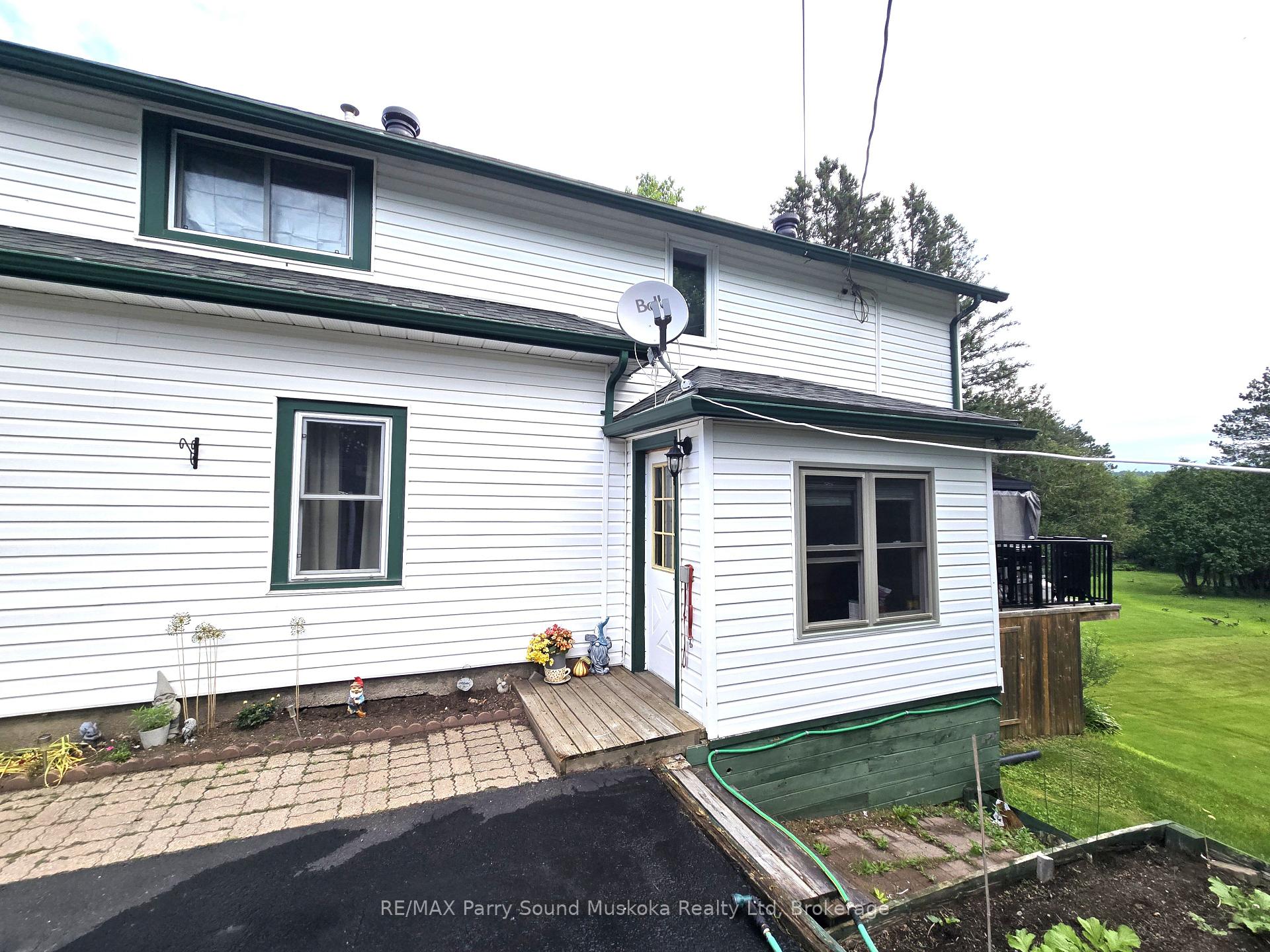 Photo 3 of 118 Dimsdale Street, Burk's Falls — HOMEH