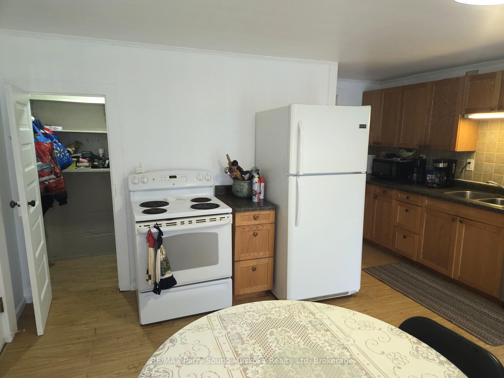 Photo 13 of 118 Dimsdale Street, Burk's Falls — HOMEH