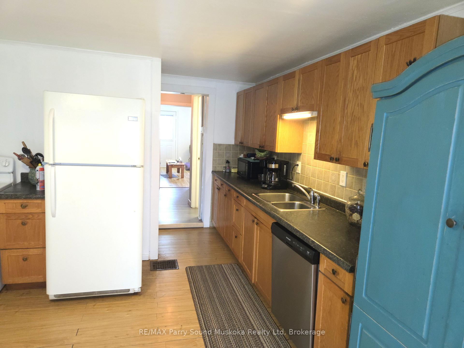 Photo 15 of 118 Dimsdale Street, Burk's Falls — HOMEH
