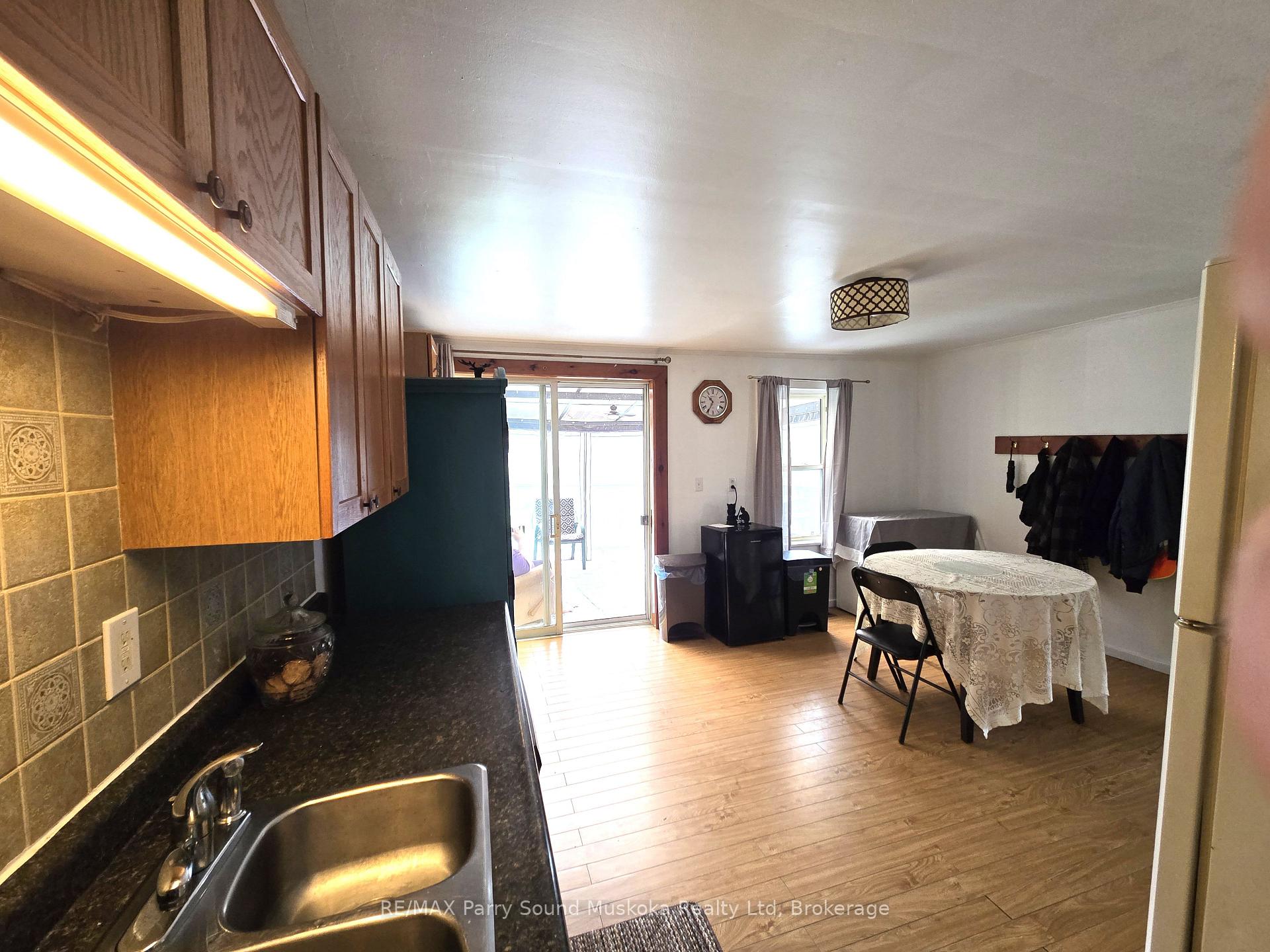 Photo 17 of 118 Dimsdale Street, Burk's Falls — HOMEH