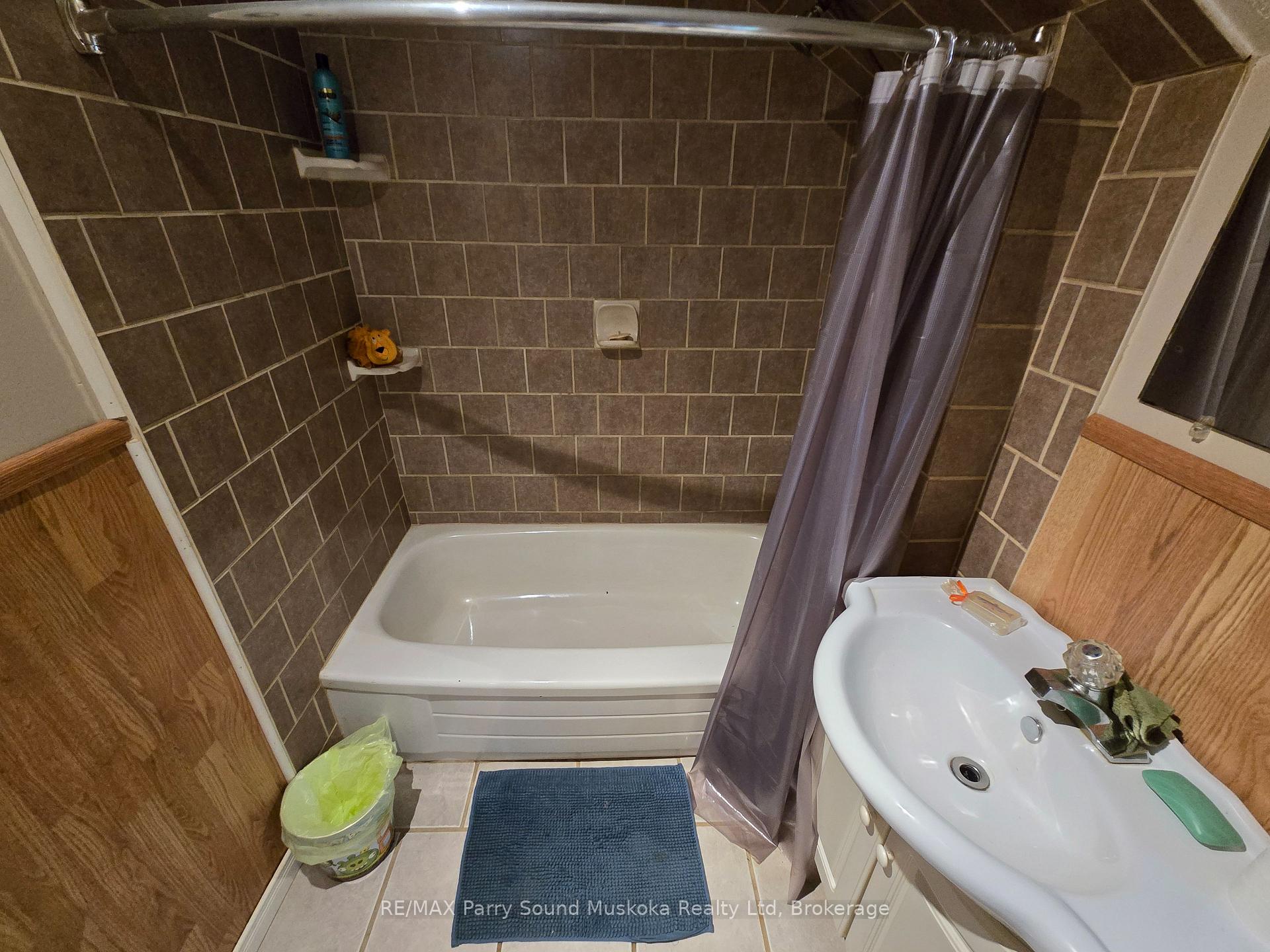 Photo 27 of 118 Dimsdale Street, Burk's Falls — HOMEH