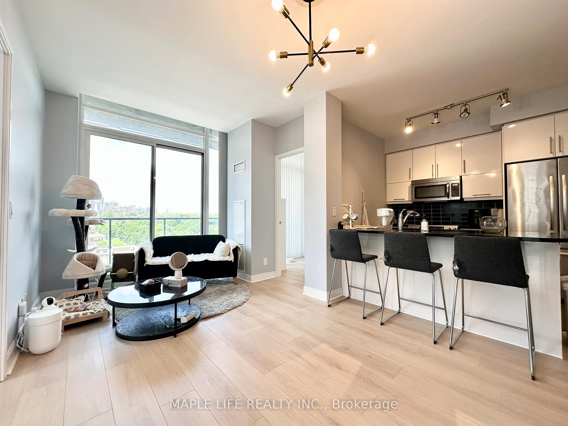 Photo 13 of Unit 702, 825 Church Street, Toronto, Rosedale-Moore Park — HOMEH