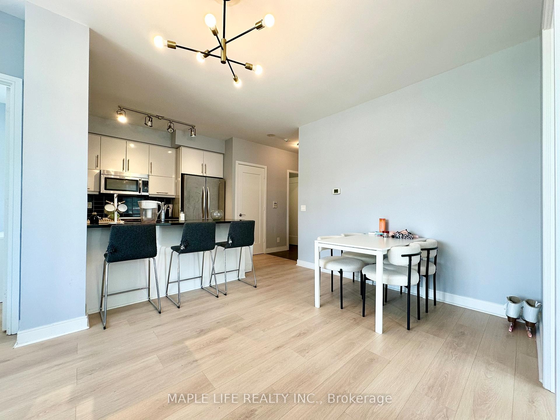 Photo 19 of Unit 702, 825 Church Street, Toronto, Rosedale-Moore Park — HOMEH