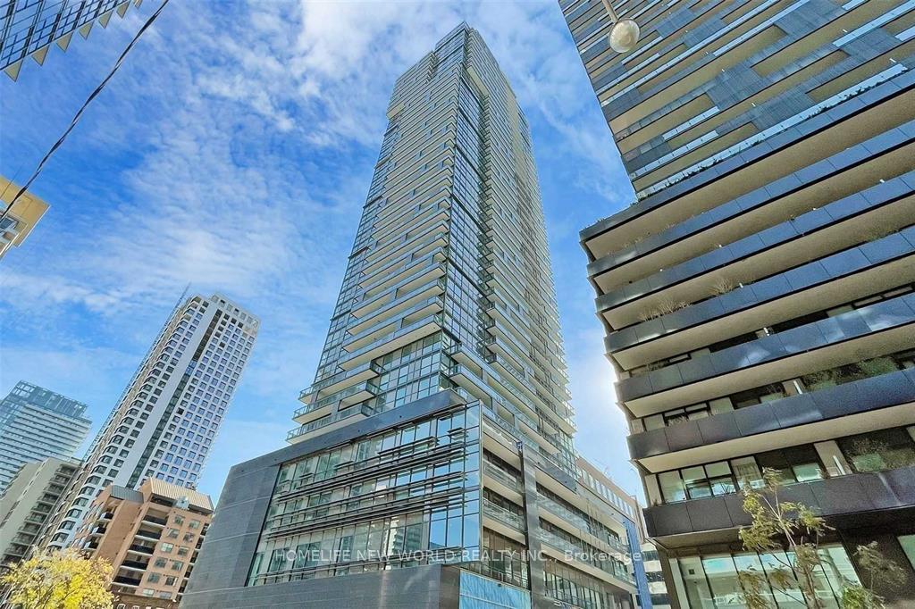 Photo 3 of Unit 3804, 39 Roehampton Avenue, Toronto, Mount Pleasant West — HOMEH