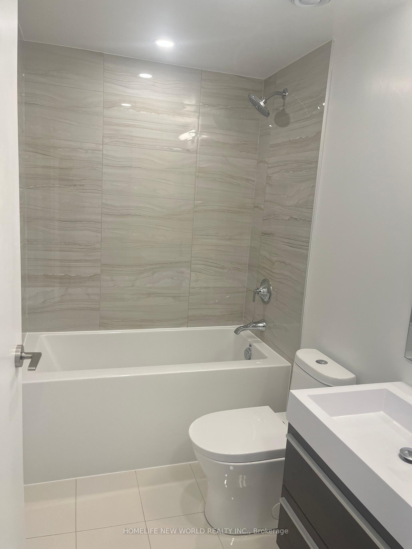 Photo 9 of Unit 3804, 39 Roehampton Avenue, Toronto, Mount Pleasant West — HOMEH