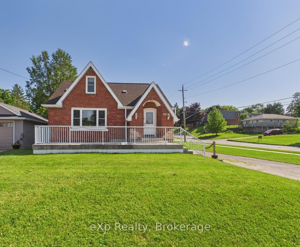 Photo 3 of 401 Prince Street, Brockton — HOMEH