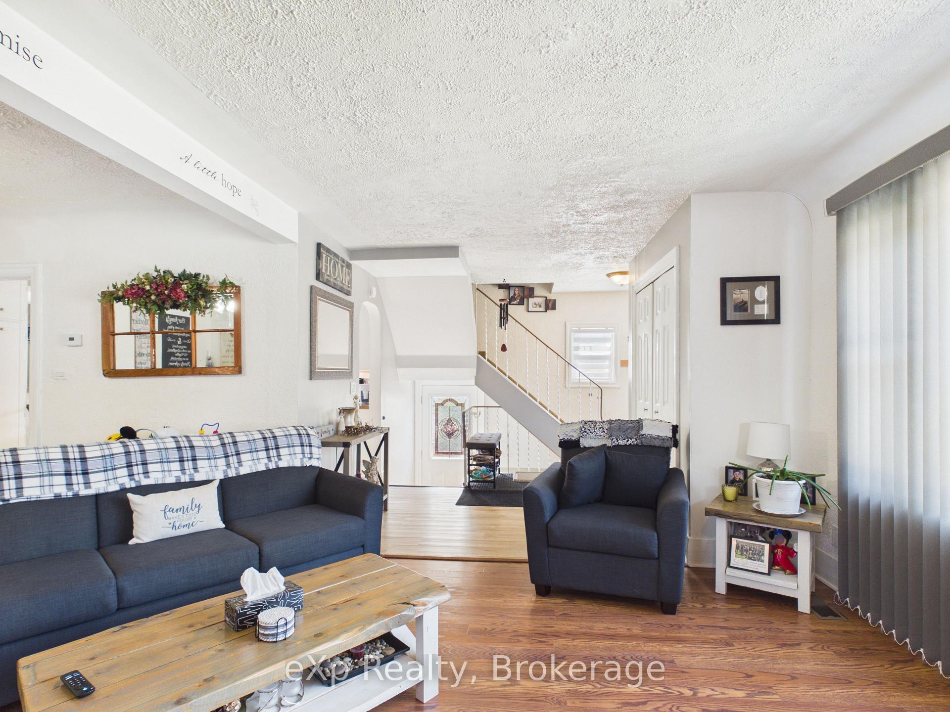 Photo 11 of 401 Prince Street, Brockton — HOMEH