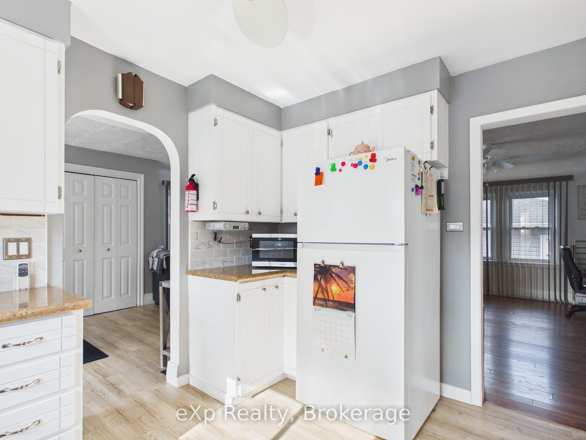 Photo 16 of 401 Prince Street, Brockton — HOMEH